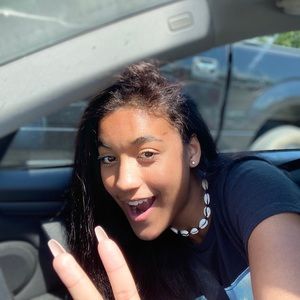 Meet your Posher, Angelica